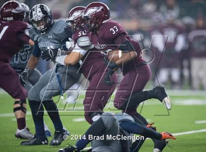 Thumbnail 2 in Shoemaker vs Rowlett (UIL 6A Bi-District Playoff) photogallery.