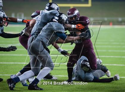 Thumbnail 1 in Shoemaker vs Rowlett (UIL 6A Bi-District Playoff) photogallery.