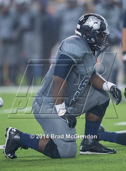 Thumbnail 3 in Shoemaker vs Rowlett (UIL 6A Bi-District Playoff) photogallery.