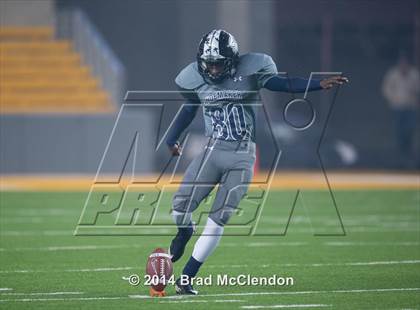 Thumbnail 1 in Shoemaker vs Rowlett (UIL 6A Bi-District Playoff) photogallery.