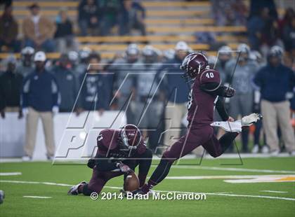 Thumbnail 1 in Shoemaker vs Rowlett (UIL 6A Bi-District Playoff) photogallery.
