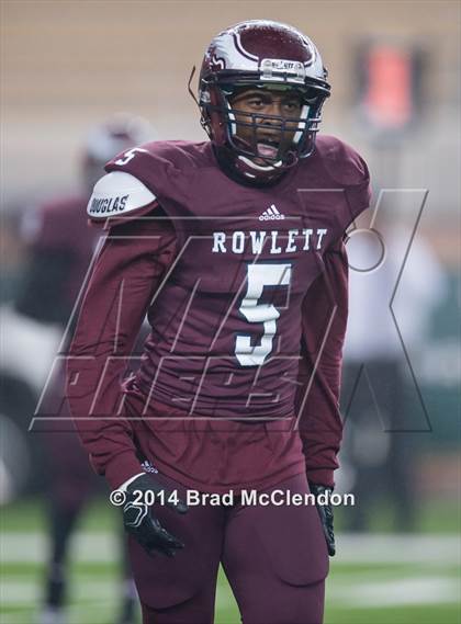 Thumbnail 2 in Shoemaker vs Rowlett (UIL 6A Bi-District Playoff) photogallery.