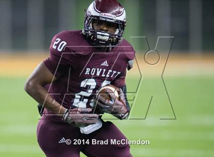 Thumbnail 2 in Shoemaker vs Rowlett (UIL 6A Bi-District Playoff) photogallery.
