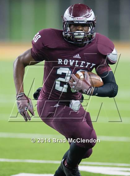 Thumbnail 3 in Shoemaker vs Rowlett (UIL 6A Bi-District Playoff) photogallery.