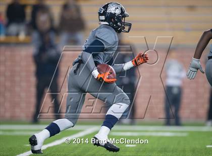 Thumbnail 3 in Shoemaker vs Rowlett (UIL 6A Bi-District Playoff) photogallery.