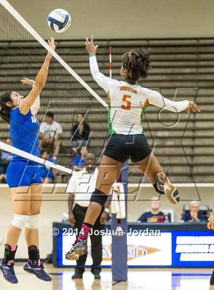 Thumbnail 3 in Houston @ Lanier photogallery.
