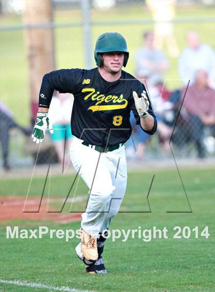 Thumbnail 3 in Conway vs. West Florence photogallery.