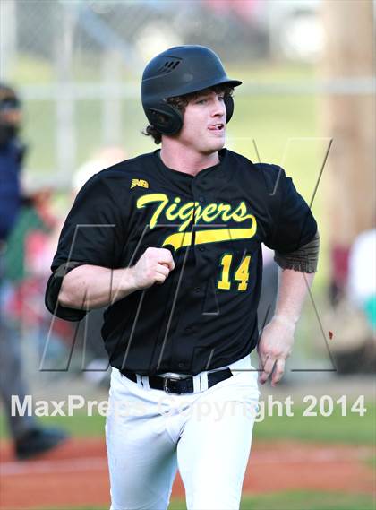 Thumbnail 3 in Conway vs. West Florence photogallery.