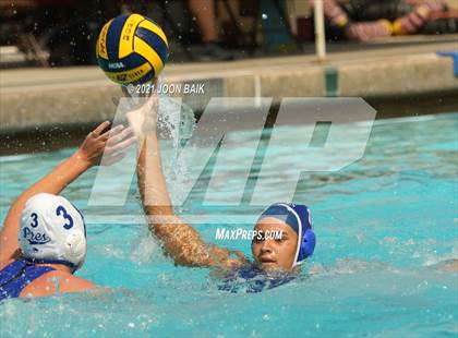 Thumbnail 3 in Acalanes vs Presentation (Amanda Mac Invitational) photogallery.