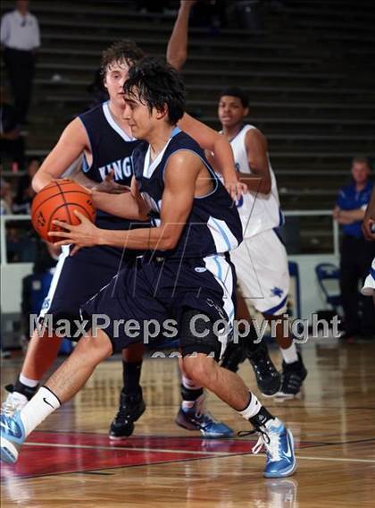 Thumbnail 3 in Kingwood vs Dekaney (McDonald's Texas Invitational) photogallery.