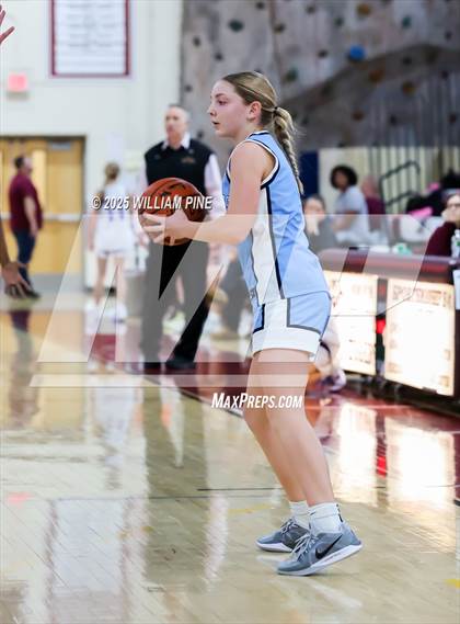 Thumbnail 1 in Saugerties vs. Warwick (Coaches vs Cancer Tournament) photogallery.