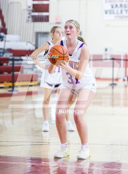 Thumbnail 1 in Saugerties vs. Warwick (Coaches vs Cancer Tournament) photogallery.