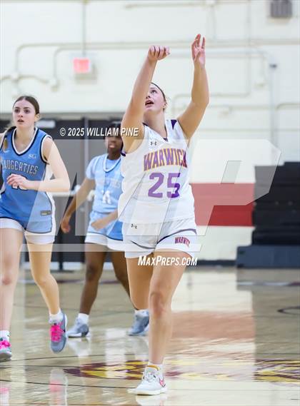 Thumbnail 2 in Saugerties vs. Warwick (Coaches vs Cancer Tournament) photogallery.