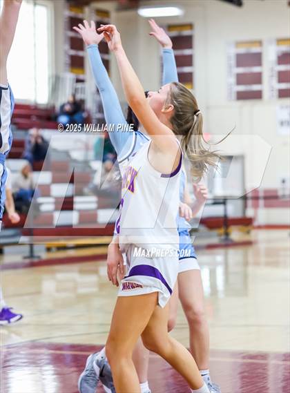 Thumbnail 1 in Saugerties vs. Warwick (Coaches vs Cancer Tournament) photogallery.