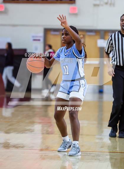 Thumbnail 2 in Saugerties vs. Warwick (Coaches vs Cancer Tournament) photogallery.