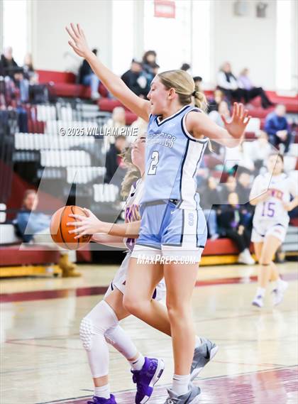 Thumbnail 3 in Saugerties vs. Warwick (Coaches vs Cancer Tournament) photogallery.