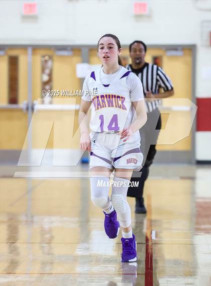 Thumbnail 2 in Saugerties vs. Warwick (Coaches vs Cancer Tournament) photogallery.