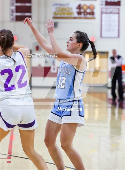 Thumbnail 1 in Saugerties vs. Warwick (Coaches vs Cancer Tournament) photogallery.
