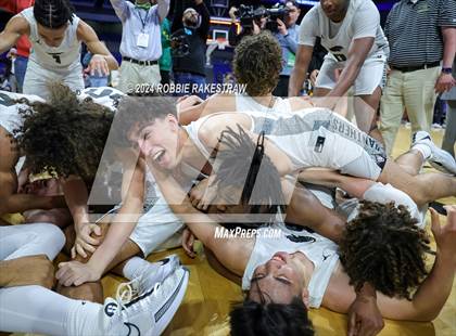 Thumbnail 3 in Plano East vs. Stony Point (UIL 6A Basketball Final) photogallery.