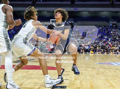 Thumbnail 1 in Plano East vs. Stony Point (UIL 6A Basketball Final) photogallery.