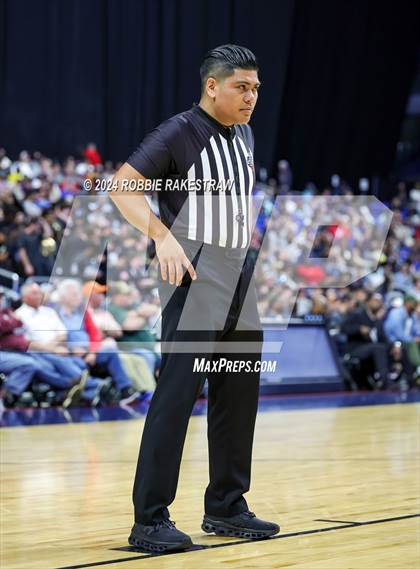 Thumbnail 1 in Plano East vs. Stony Point (UIL 6A Basketball Final) photogallery.