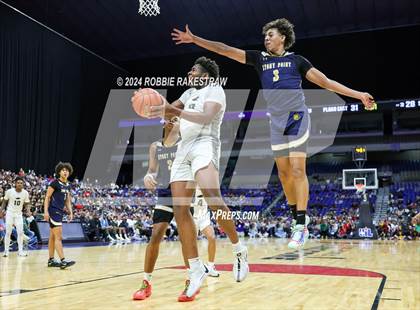 Thumbnail 1 in Plano East vs. Stony Point (UIL 6A Basketball Final) photogallery.