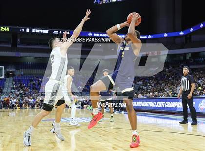 Thumbnail 1 in Plano East vs. Stony Point (UIL 6A Basketball Final) photogallery.