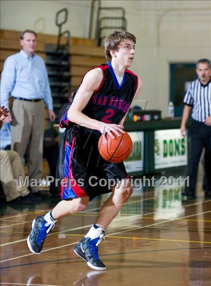 Thumbnail 3 in San Marcos vs. Clovis West (Santa Barbara Holiday Classic) photogallery.