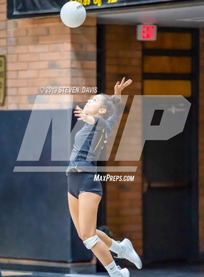 Thumbnail 3 in Maricopa vs Gilbert photogallery.