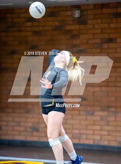 Thumbnail 1 in Maricopa vs Gilbert photogallery.