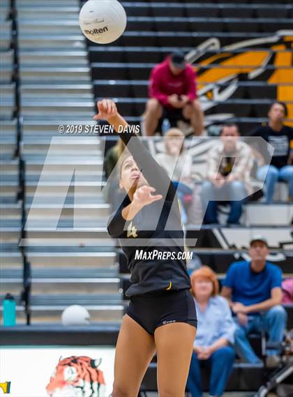 Thumbnail 2 in Maricopa vs Gilbert photogallery.