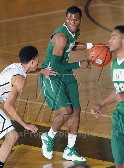 Thumbnail 2 in Neumann-Goretti vs. St. Vincent-St. Mary (City of Palms Classic) photogallery.