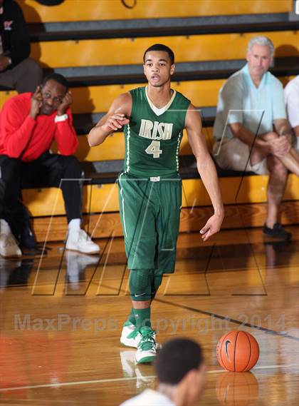 Thumbnail 2 in Neumann-Goretti vs. St. Vincent-St. Mary (City of Palms Classic) photogallery.