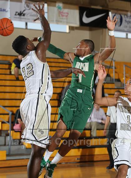 Thumbnail 1 in Neumann-Goretti vs. St. Vincent-St. Mary (City of Palms Classic) photogallery.
