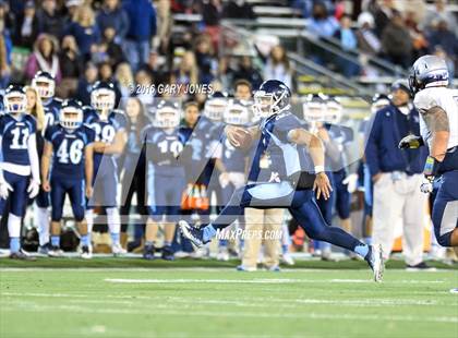 Thumbnail 2 in Valley Christian vs. Madison (CIF D2-AA State Championship) photogallery.