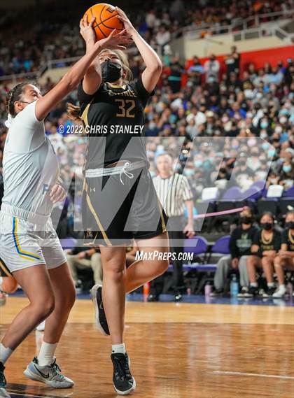 Thumbnail 1 in Chinle @ Alchesay (AIA 3A Final) photogallery.
