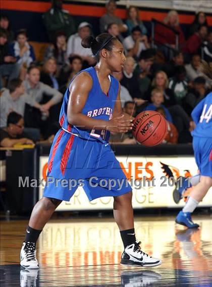 Thumbnail 3 in Christian Brothers vs. Sacramento (CIF SJS D3 Playoffs) photogallery.