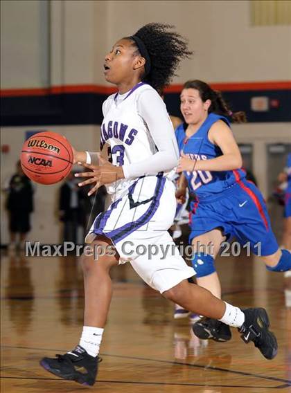 Thumbnail 2 in Christian Brothers vs. Sacramento (CIF SJS D3 Playoffs) photogallery.