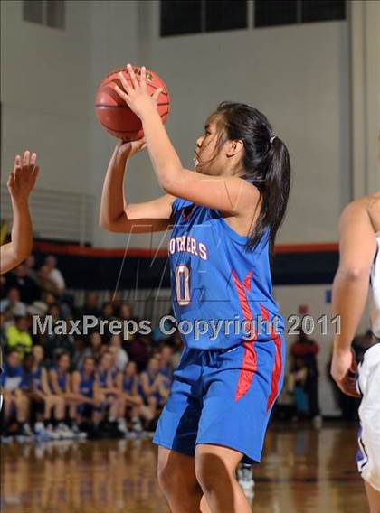 Thumbnail 1 in Christian Brothers vs. Sacramento (CIF SJS D3 Playoffs) photogallery.