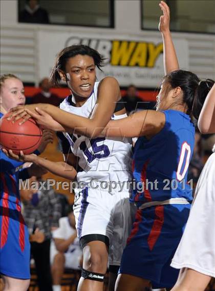 Thumbnail 2 in Christian Brothers vs. Sacramento (CIF SJS D3 Playoffs) photogallery.