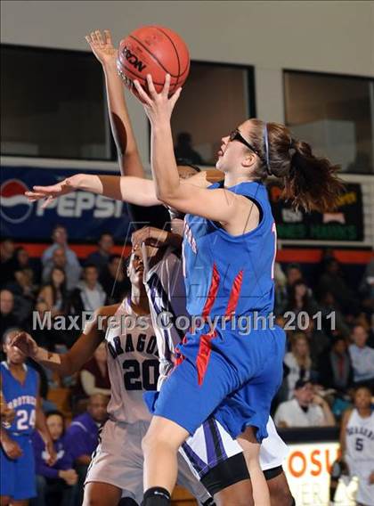 Thumbnail 3 in Christian Brothers vs. Sacramento (CIF SJS D3 Playoffs) photogallery.