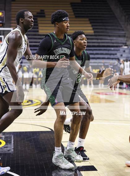 Thumbnail 3 in Inglewood vs Principia (Norm Stewart Classic) photogallery.