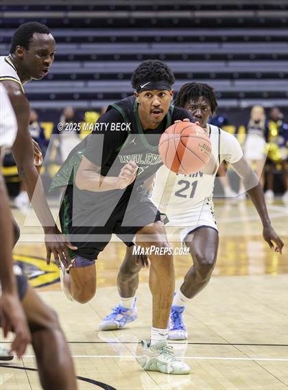 Thumbnail 2 in Inglewood vs Principia (Norm Stewart Classic) photogallery.