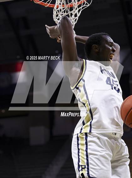 Thumbnail 3 in Inglewood vs Principia (Norm Stewart Classic) photogallery.