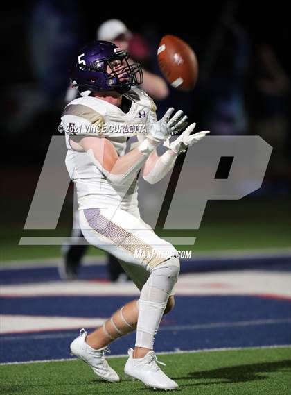 Thumbnail 3 in Navarro @ Wimberley photogallery.