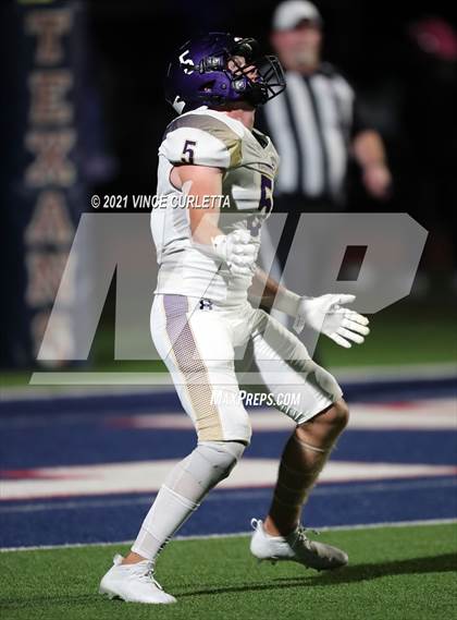 Thumbnail 2 in Navarro @ Wimberley photogallery.