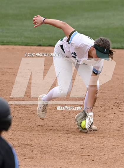 Thumbnail 2 in Liberty vs. Irvine (CIF-SS D5 Final) photogallery.