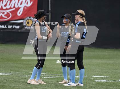 Thumbnail 3 in Liberty vs. Irvine (CIF-SS D5 Final) photogallery.