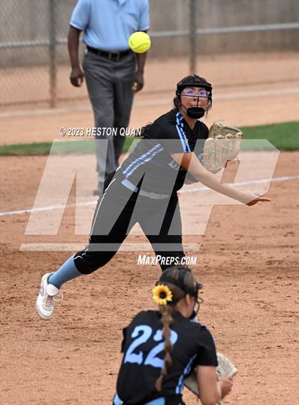 Thumbnail 2 in Liberty vs. Irvine (CIF-SS D5 Final) photogallery.