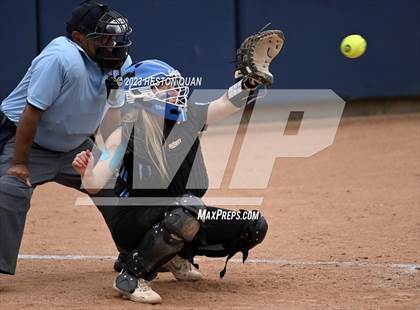 Thumbnail 2 in Liberty vs. Irvine (CIF-SS D5 Final) photogallery.